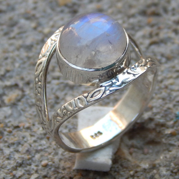 925 Sterling Silver Rainbow Moonstone Gemstone Ring