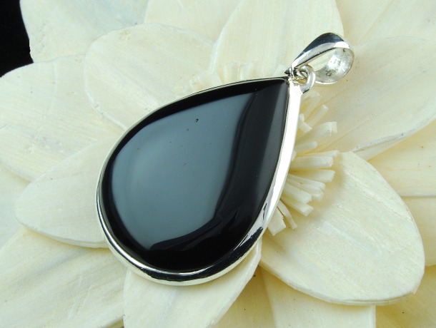 Bezel Black Onyx pendant