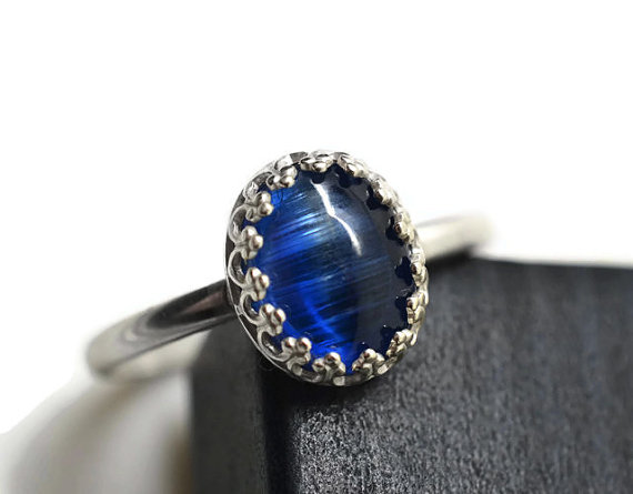 Deep Blue Kyanite Ring, Natural Gemstone Jewelry, Blue Jewel Cocktail Ring, Artisan Silver Ring, Kyanite Jewelry