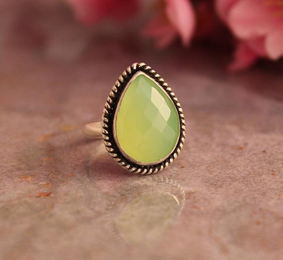 Lime green ring - Chalcedony Ring - Artisan ring- drop ring - Bezel set ring - Gemstone ring