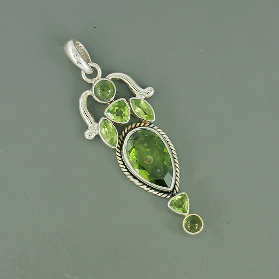 Natural Peridot & Idocrase Gemstone 925 Sterling Silver Pendant Jewelry, Unique Gift Jewelry, Designer Gift Jewelry