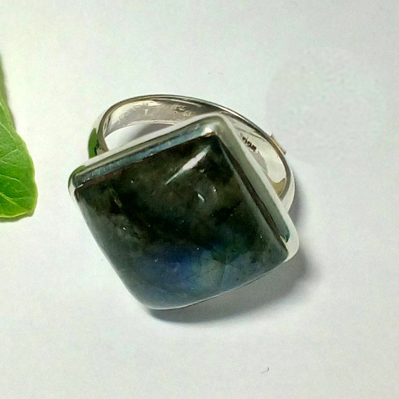 Natural labrodrite Gemstone Ring - Bezel Set Artisan Ring - Handmade Ring - Birthstone Ring - Best Gift - Valentine's Ring