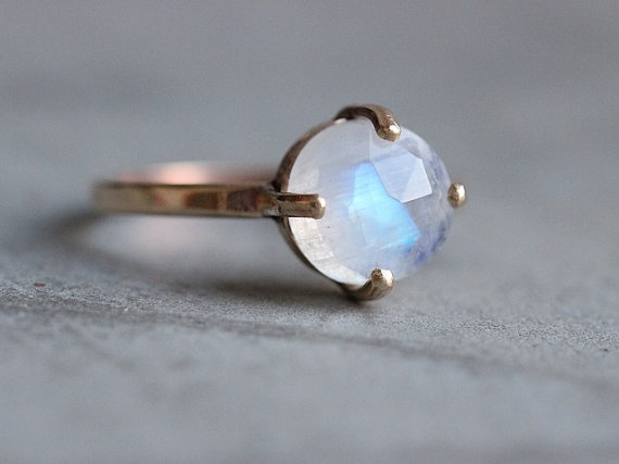 Rainbow moonstone Ring - 18k gold Moonstone ring - Valentines day - wedding ring - gold ring