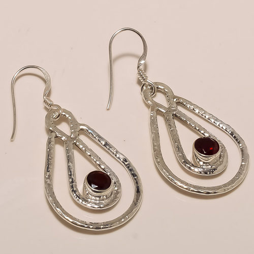 Sterling Silver Garnet Earring 4.94