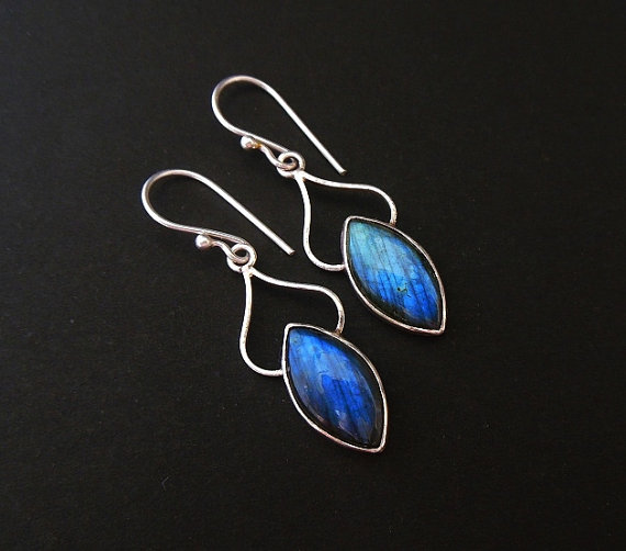 Sterling Silver Labradorite earrings - Dangle earrings - Bezel set earrings - Cabochon earring - Gemstone earrings