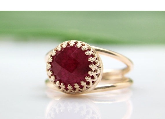 delicate ruby ring,gold ring,gemstone ring,July birthstone ring,vintage ring,bridal ring