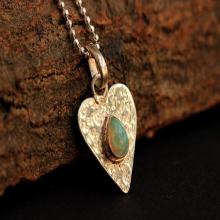 Heart pendant - Opal pendant - Hammered pendant - Gemstone - Artisan pendant