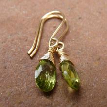 Peridot Gold Earrings. Green Gemstone Earrings. Teardrop Earrings. Gemstone Earrrrings. Healing Crystal Earring