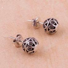  Silver Filigree Stud Earrings